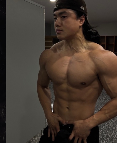 Client 82 kg down to 73 kg over 10 weeks, after